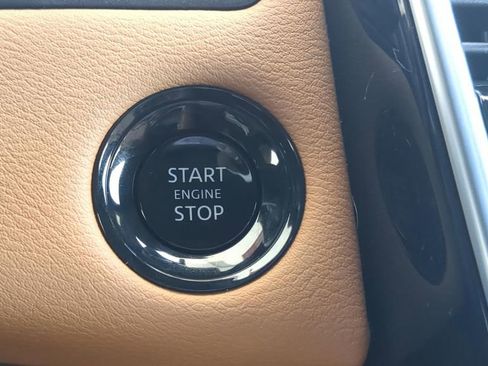 Certified 2025 Nissan Armada Platinum Reserve AWD/4WD image 24