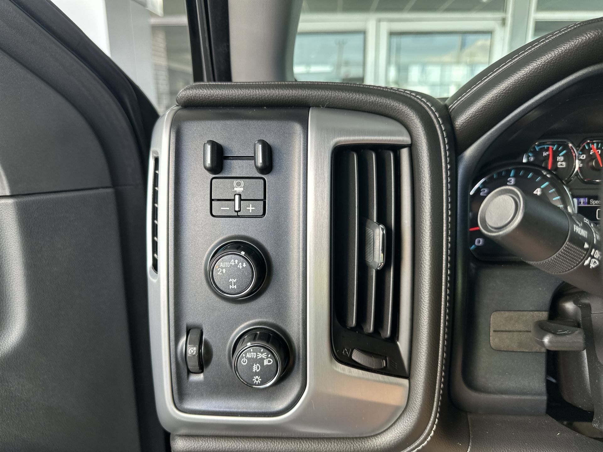 Certified 2018 GMC Sierra 1500 SLT AWD/4WD image 17