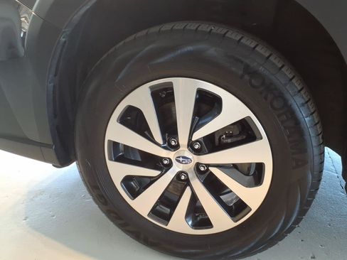 Used 2024 Subaru Outback Premium AWD/4WD image 7