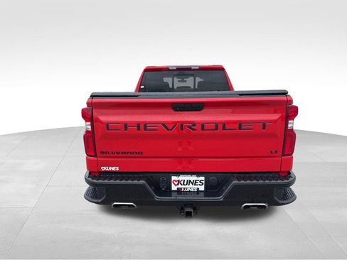 Used 2021 Chevrolet Silverado 1500 LT Trail Boss w/ Convenience Package II AWD/4WD image 8