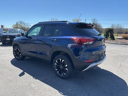 Used 2023 Chevrolet TrailBlazer LT w/ Convenience Package AWD/4WD image 5