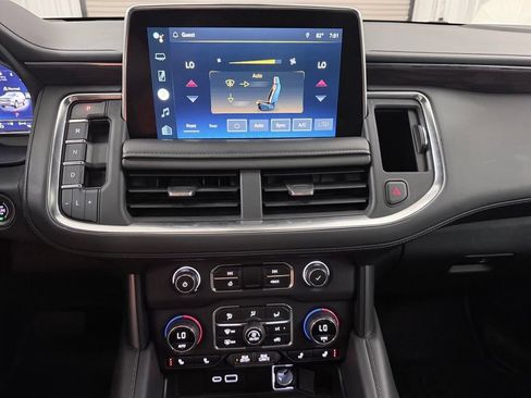 Used 2022 Chevrolet Tahoe Z71 w/ Luxury Package AWD/4WD image 29