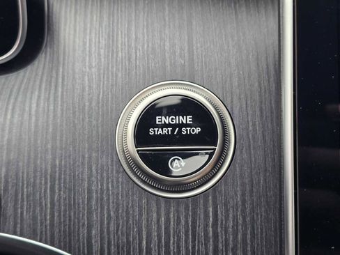 Used 2025 Mercedes-Benz C 300 C 300 image 34