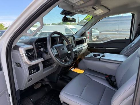 Certified 2024 Ford F250 XL w/ XL Driver Assist Package AWD/4WD image 4