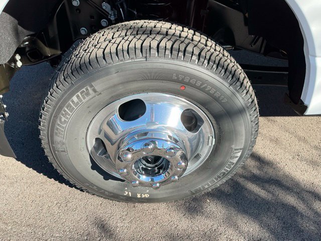 New 2027 Ford F350 XL AWD/4WD image 16