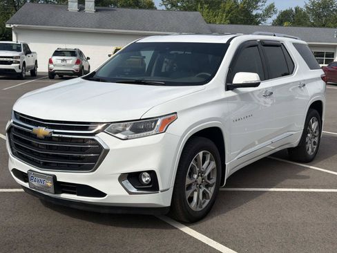 Certified 2021 Chevrolet Traverse Premier FWD image 3