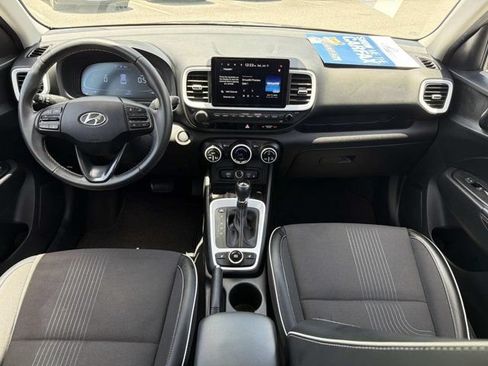 Used 2023 Hyundai Venue Limited w/ Cargo Package FWD image 20