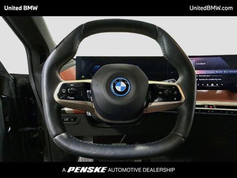 Used 2024 BMW iX xDrive50 w/ Premium Package AWD/4WD image 13