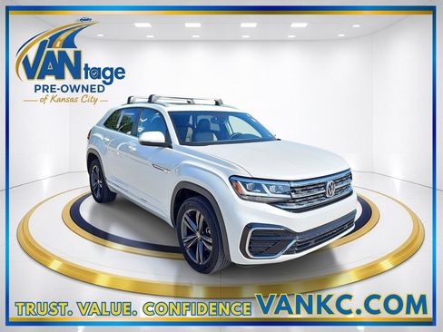 Used 2021 Volkswagen Atlas Cross Sport SE AWD/4WD image 3
