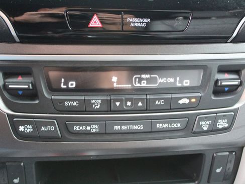 Used 2021 Honda Pilot Special Edition image 22