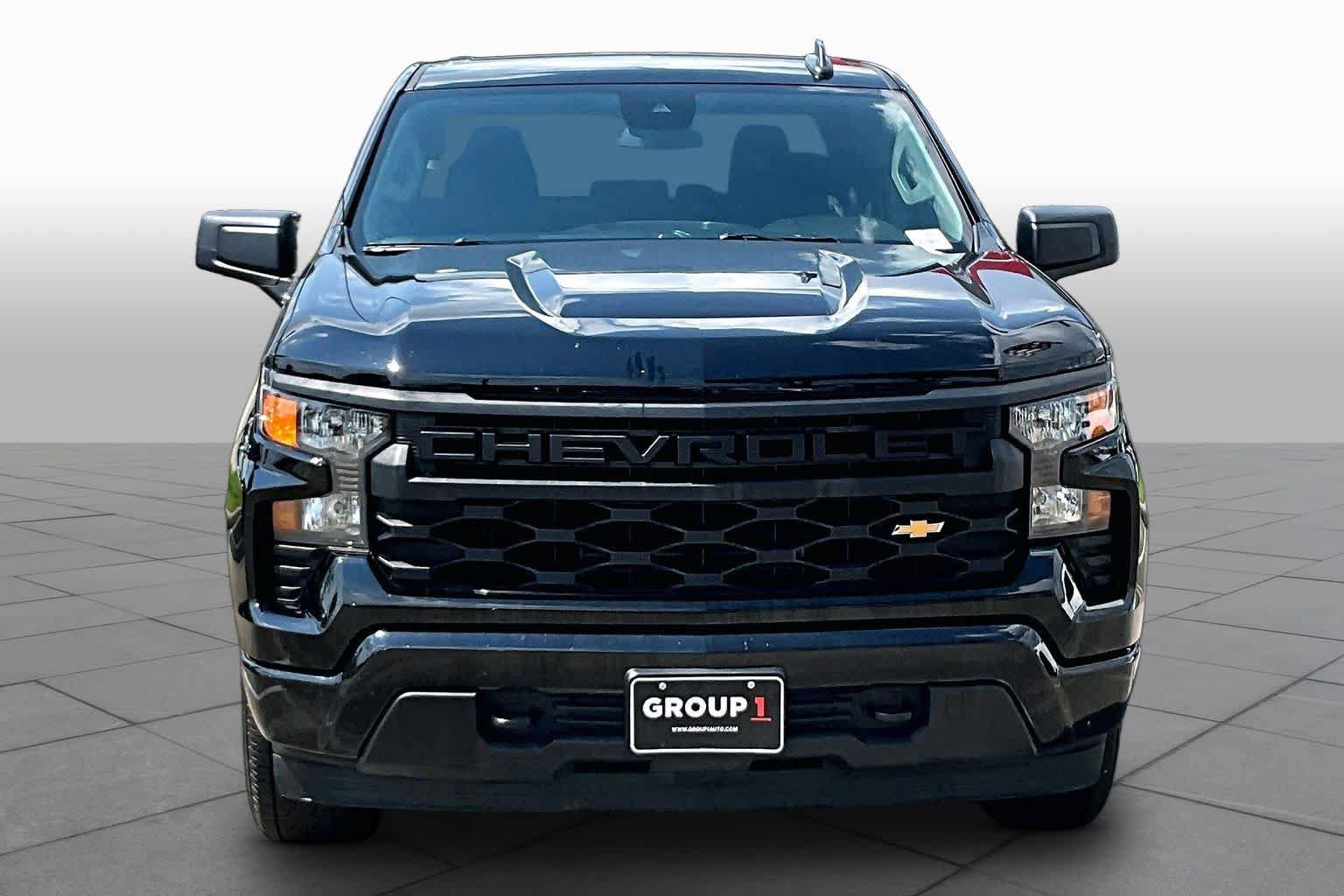 Used 2024 Chevrolet Silverado 1500 Custom RWD image 4