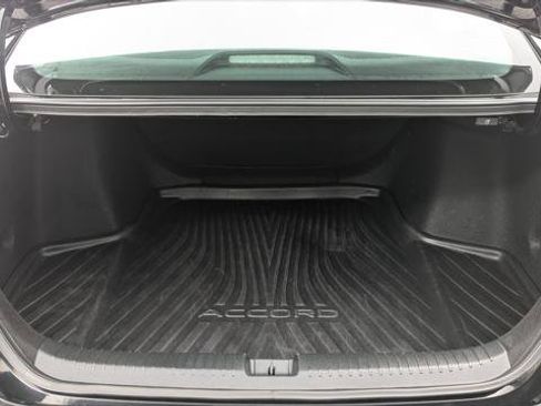 Used 2025 Honda Accord LX image 18
