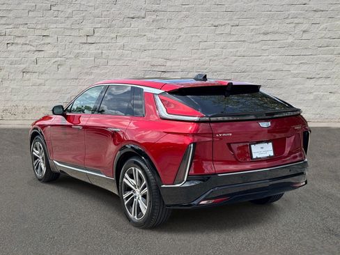 Certified 2024 Cadillac Lyriq Luxury RWD image 3