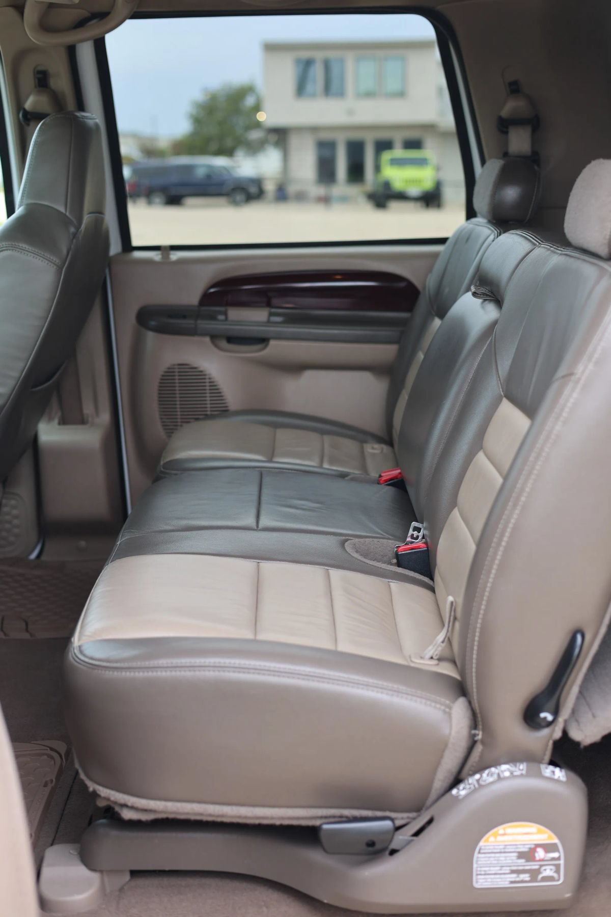 Used 2004 Ford Excursion Eddie Bauer AWD/4WD image 24