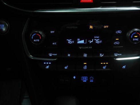 Used 2019 Hyundai Santa Fe AWD image 20