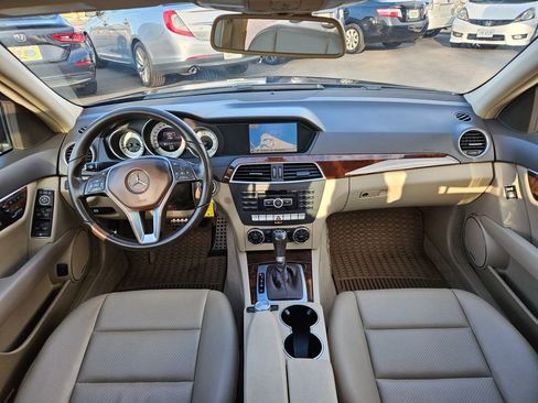 Used 2014 Mercedes-Benz C 300 4MATIC Sedan image 19