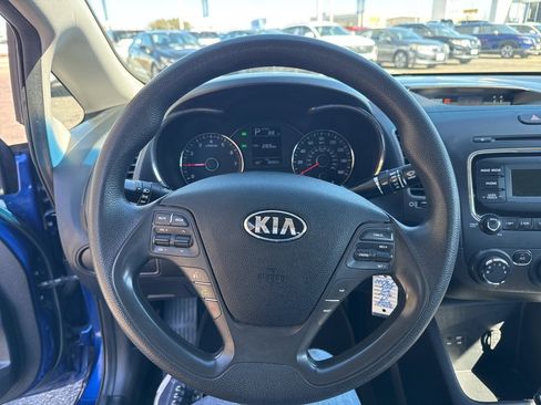 Used 2018 Kia Forte LX image 15
