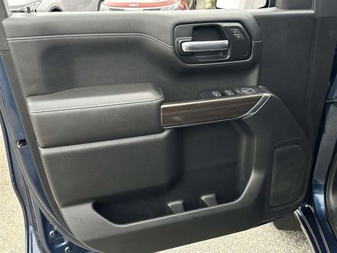 Used 2022 Chevrolet Silverado 1500 LT AWD/4WD image 15