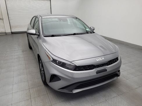 Used 2023 Kia Forte LXS w/ LXS Technology Package FWD image 14