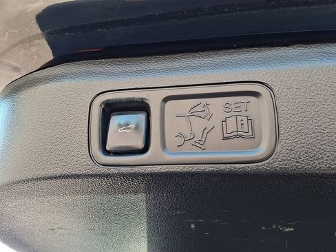 Used 2021 Ford Expedition XLT AWD/4WD image 31
