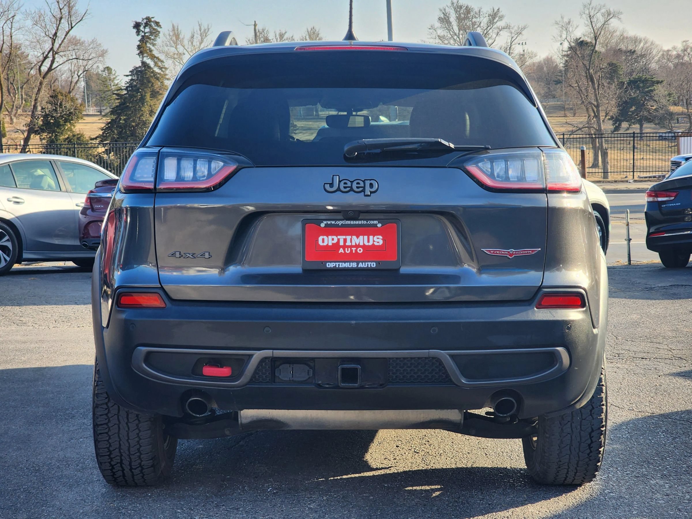 Used 2019 Jeep Cherokee Trailhawk w/ Cold Weather Group AWD/4WD image 6