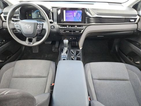 Used 2025 Toyota Camry LE FWD image 19