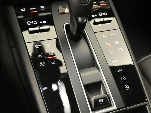 New 2026 Porsche Macan GTS AWD/4WD image 14