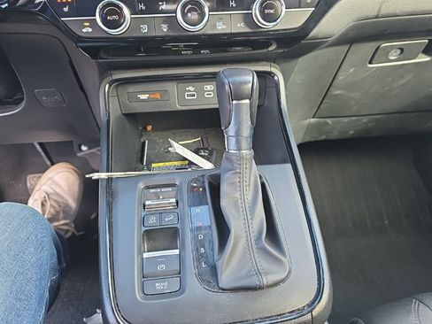 Used 2023 Honda CR-V EX-L image 18