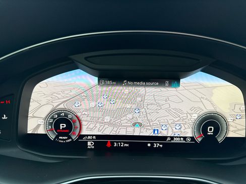 Used 2021 Audi Q8 Prestige w/ Prestige Package image 48