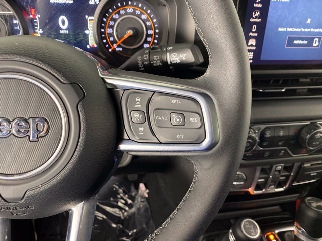 Used 2026 Jeep Wrangler Unlimited Sahara AWD/4WD image 26