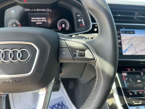 Certified 2025 Audi Q8 Prestige AWD/4WD image 18