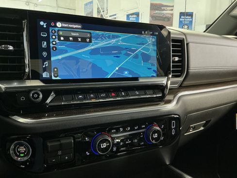 New 2026 Chevrolet Silverado 1500 LT w/ Z71 Off-Road Package AWD/4WD image 21
