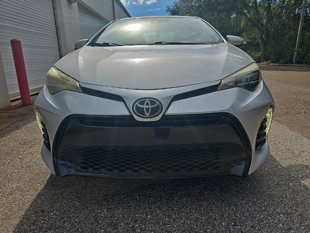 Used 2017 Toyota Corolla SE FWD image 1