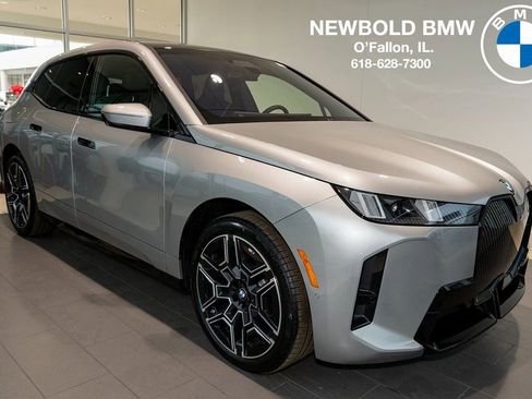 Used 2026 BMW iX xDrive60 w/ M Sport Package AWD/4WD image 1
