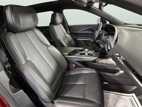 Used 2024 Cadillac Lyriq Luxury w/ LPO, Floor Liner Package image 33