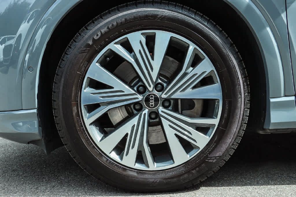 Used 2023 Audi Q4 e-tron Premium Plus w/ Premium Plus RWD image 11