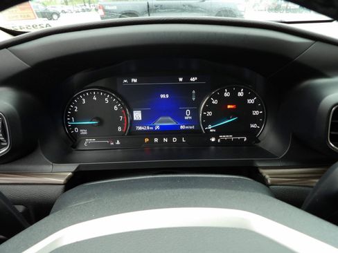 Used 2022 Ford Explorer Limited w/ Equipment Group 301A image 17