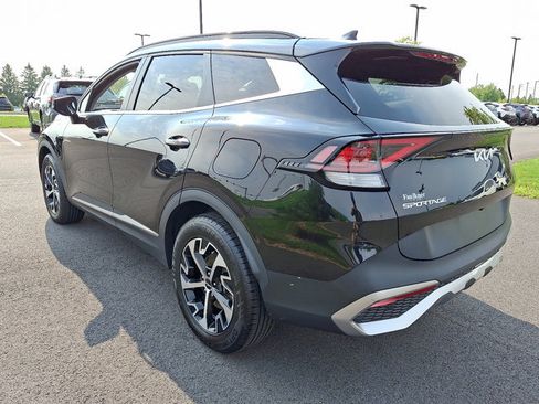 Used 2023 Kia Sportage EX w/ EX Premium Package AWD/4WD image 5