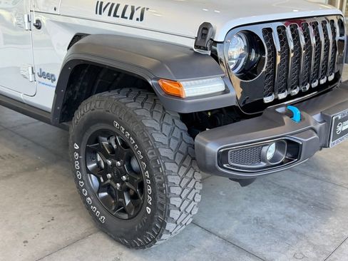 Used 2023 Jeep Wrangler Unlimited AWD/4WD image 8