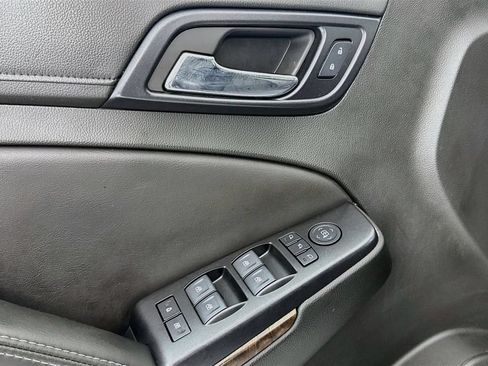 Used 2018 Chevrolet Tahoe LT w/ Luxury Package AWD/4WD image 18