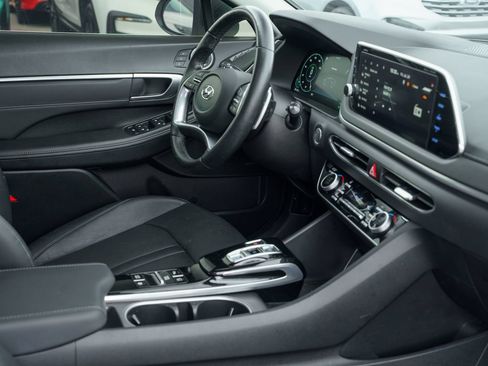Used 2022 Hyundai Sonata Limited FWD image 13