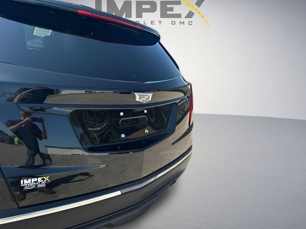 Used 2026 Cadillac XT5 Premium Luxury w/ LPO, ONYX Package FWD image 35