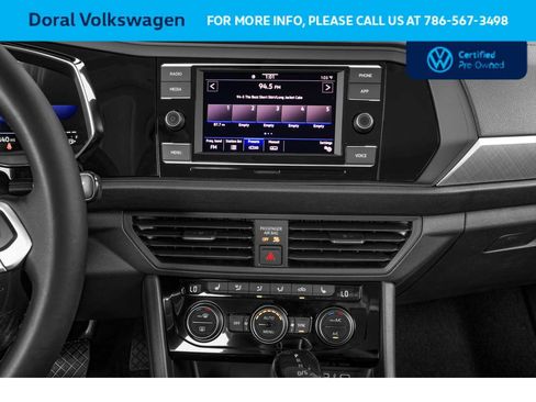 Used 2023 Volkswagen Jetta SE w/ Panoramic Sunroof Package image 7