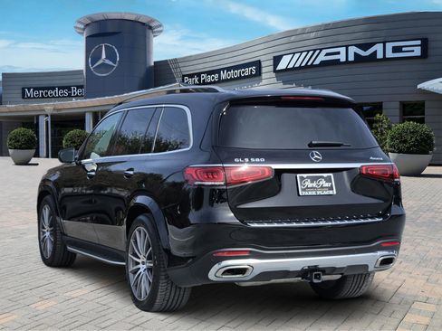 Used 2021 Mercedes-Benz GLS 580 4MATIC image 4