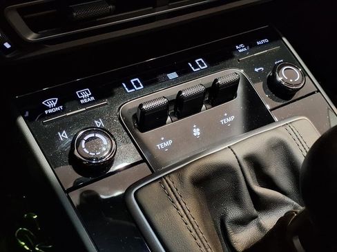 Used 2023 Porsche 911 Targa 4 GTS image 16