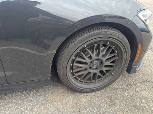 Used 2020 BMW 330i xDrive Sedan w/ M Sport Package image 11