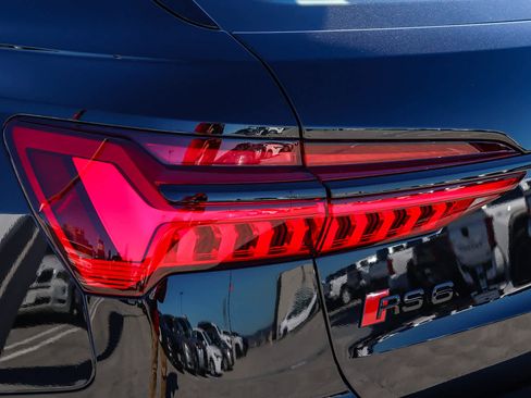 New 2026 Audi RS 6 performance image 12