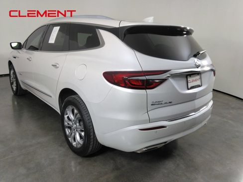 Used 2021 Buick Enclave Avenir w/ Avenir Technology Package FWD image 7