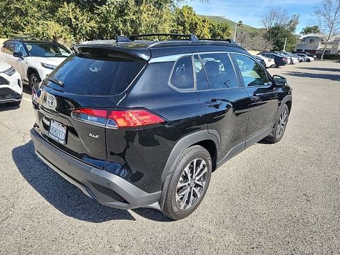 Used 2024 Toyota Corolla Cross XLE w/ Convenience Package image 5