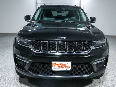 Used 2023 Jeep Grand Cherokee 4WD 4xe w/ Luxury Tech Group II image 4